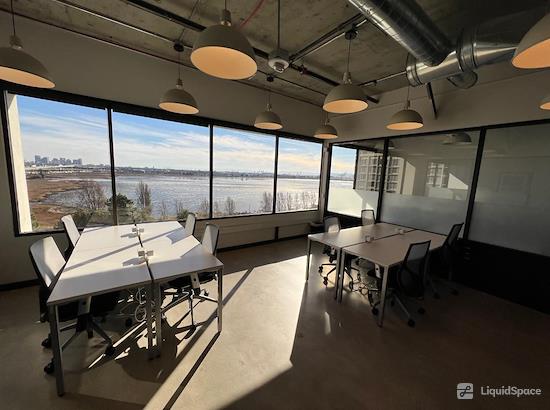 Working at SPACES | The Towers at Emeryvile at Emeryville