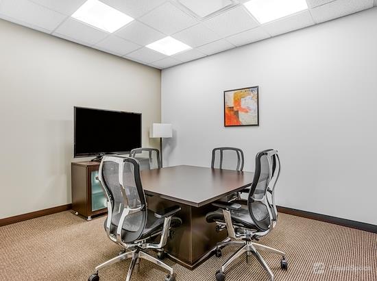 Working at Regus | Central Park of Lisle at Lisle