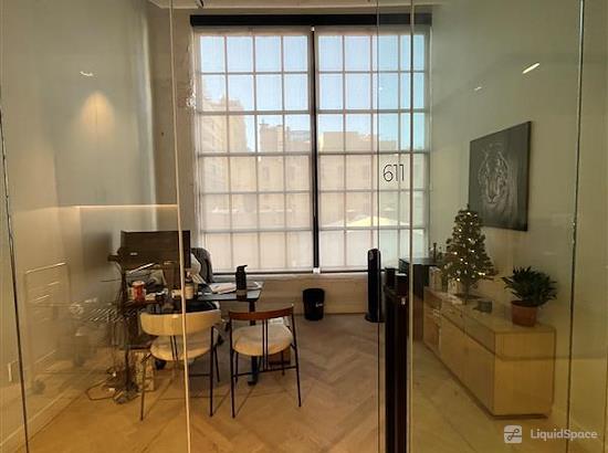 Working at Desmond Collective at Los Angeles