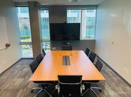 Working at Outlet Coworking - Roseville at Roseville