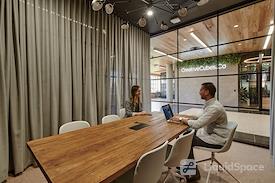 CreativeCubes.Co - Carlton