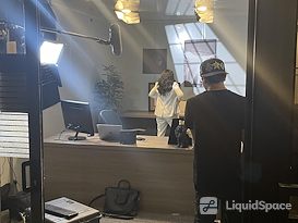LionShare Cowork - Professional Meeting Rooms & Offices
