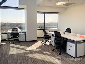 Regus | Westmont - Oakmont Plaza Dr