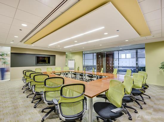 Working at Carr Workplaces - Aon Center at Chicago