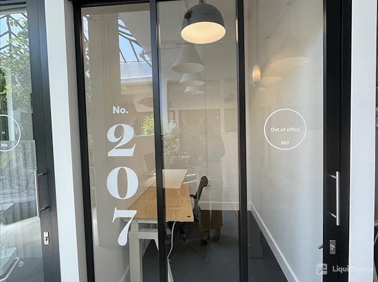 Working at Union Cowork Los Angeles - Downtown/Arts District at Los Angeles