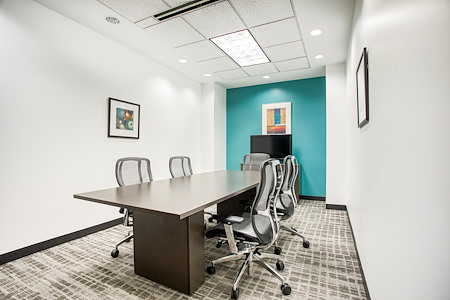 Regus | Bellevue Skyline Tower - Meeting Room