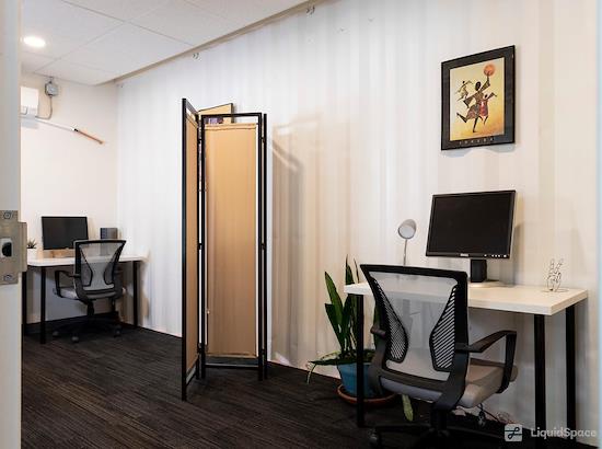 Working at Capsity Coworking - Oak Park at Sacramento