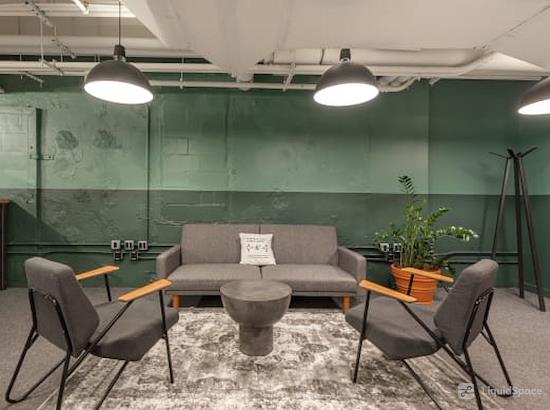 Working at Regus | 2000 Duke Street at Alexandria