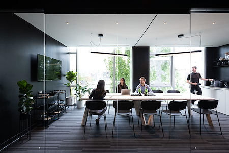 Pavilion Cowork - Cedar Boardroom | City View Boardroom