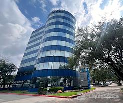 Boxer - 5858 Westheimer Rd