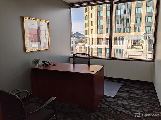 Working at Pacific Workplaces - Oakland at Oakland