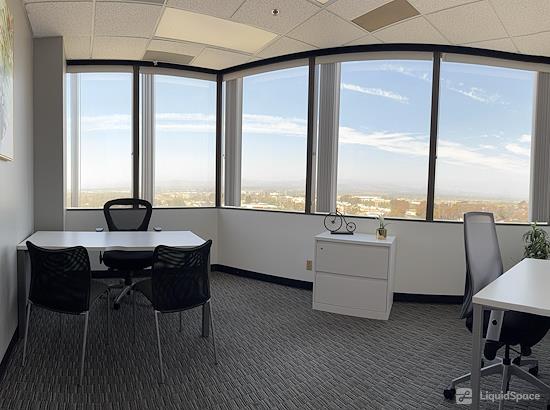 Working at Regus | TOPA Financial Plaza at Oxnard