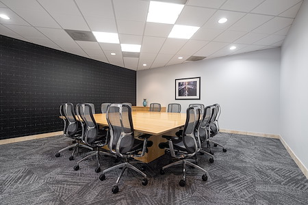 Regus | Centerpointe - Meeting Room