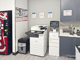 Regus | Centerpointe