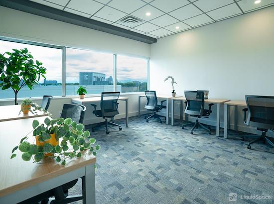 Working at Venture X Etobicoke at Toronto