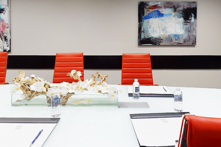 Nuvo Suites Hotel - Doral Boardroom