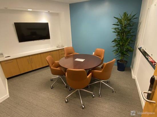 Working at Carr Workplaces - K Street at Washington
