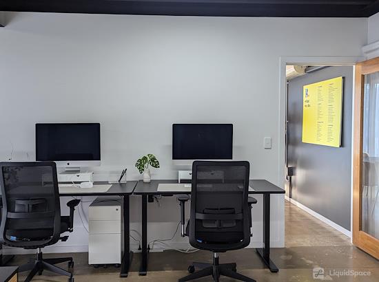 Working at Professional Co-Working Space in Burleigh Heads at Burleigh Heads