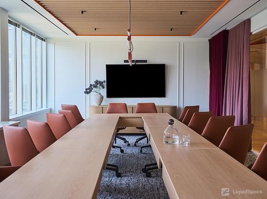 Working at Carr Workplaces - Clarendon at Arlington
