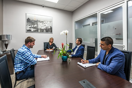 Green Executive Offices - Conference / Meeting Room