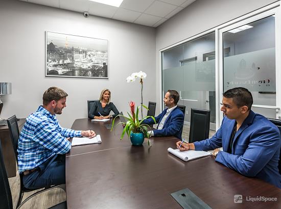 Working at Green Executive Offices at Hollywood