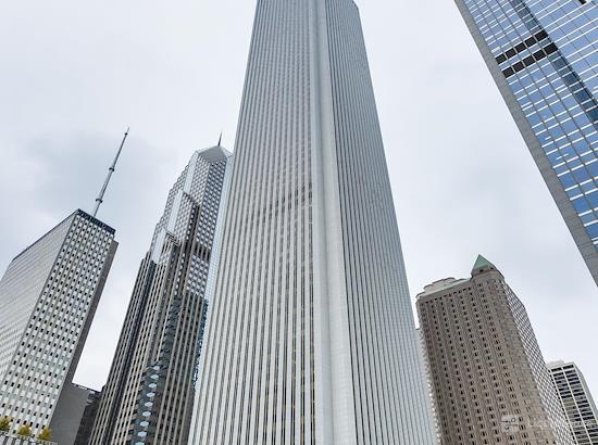 Working at Carr Workplaces - Aon Center at Chicago