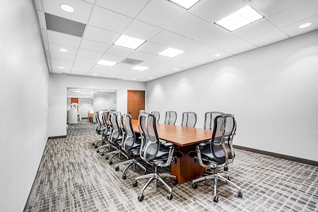 Regus | Glades Road - Meeting Room