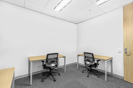 Regus | Adelaide 25 Grenfell Street - Day Desk