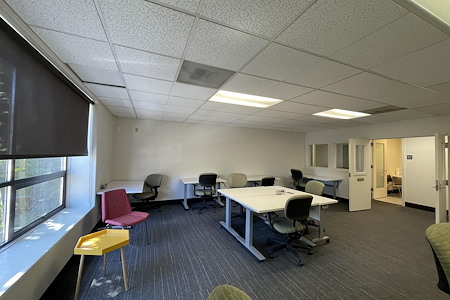 TractionSpace 748 - Suite #204