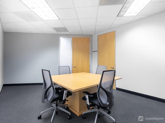 Working at Regus | MacArthur at Irving