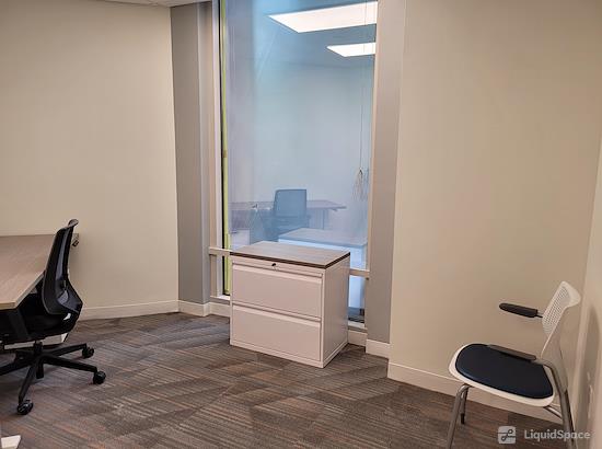 Working at Office Evolution - Arlington-Rosslyn at Arlington