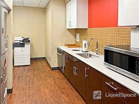 Regus | Vero Beach – Miracle Mile Plaza