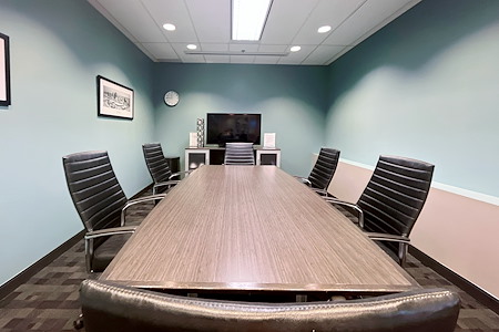 Regus | Yonge and Sheppard - Meeting Room