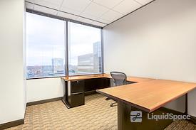 Regus | Commerce Plaza
