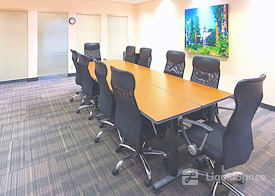 OfficeSuites At Airport Square