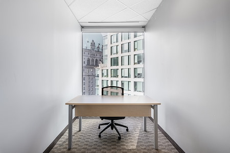 Regus | HSBC - Day Desk