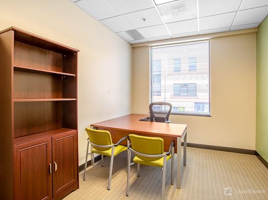 Working at Regus | Country Club Plaza at Kansas City