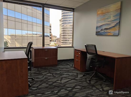 Working at Pacific Workplaces - Oakland at Oakland