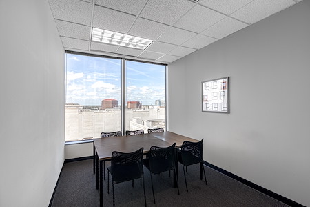 Regus | Downtown North Orange - Meeting Room