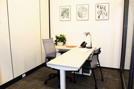 Office Evolution - Tampa | Harbour Island - Day Office
