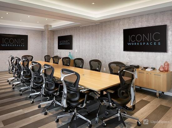 Working at ICONIC Workspaces at Aventura