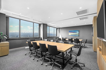 Regus | Adelaide 25 Grenfell Street - Meeting Room