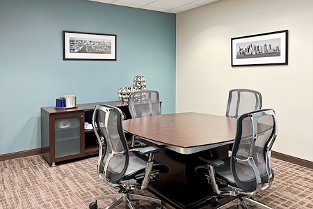 Regus || Downtown Wells Fargo Center - Meeting Room