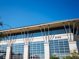 Regus || The Summit