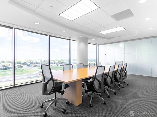 Working at Regus | MacArthur at Irving