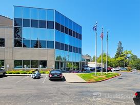 Regus | Everett - Airport Rd