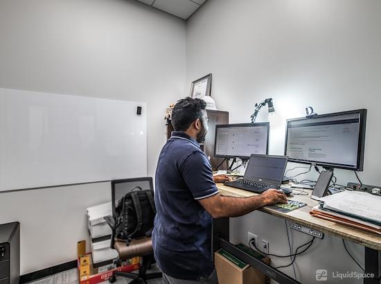 Working at FUSE Workspace-City Centre at Houston