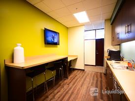 Regus | Key Center - Downtown