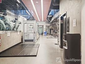 Regus | Rene Levesque