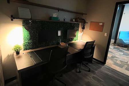 LionShare Cowork - Professional Meeting Rooms & Offices - Private Meeting Room for 2 - Cowork